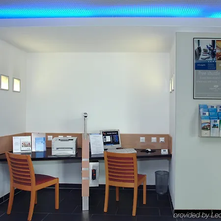 Holiday Inn Express Geneva Airport By Ihg 