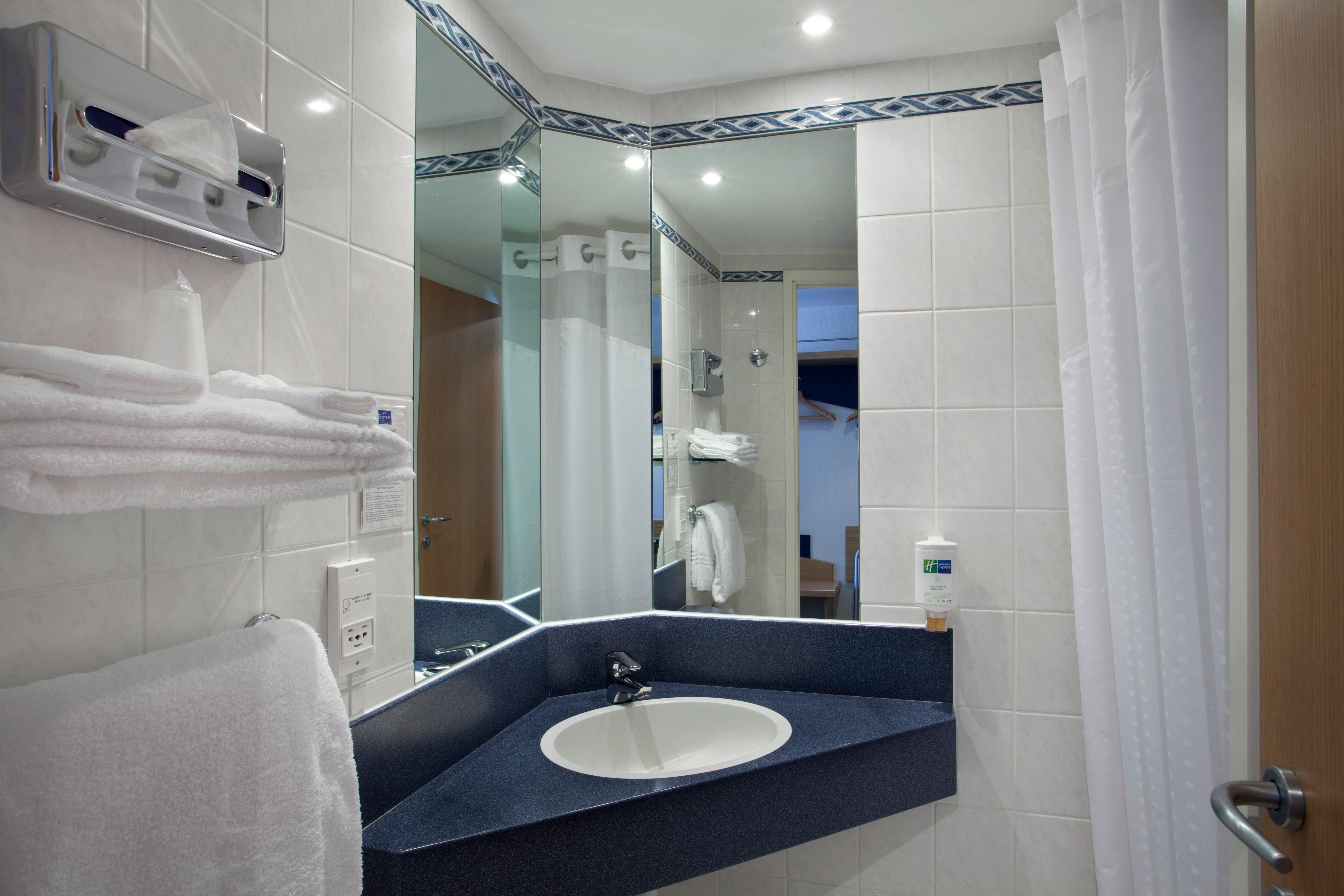 Express Geneva Airport By Ihg Hotel Meyrin