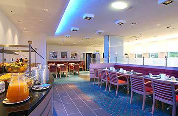 Express Geneva Airport By Ihg Hotel